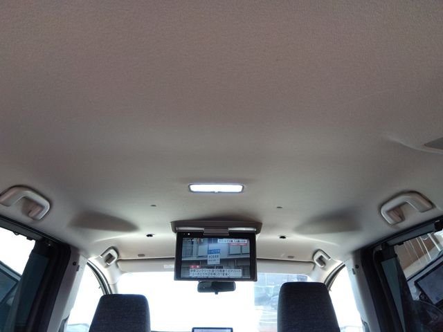 TOYOTA SIENTA HYBRID 2023