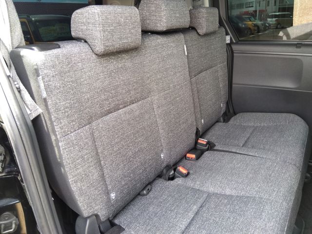 TOYOTA SIENTA HYBRID 2023