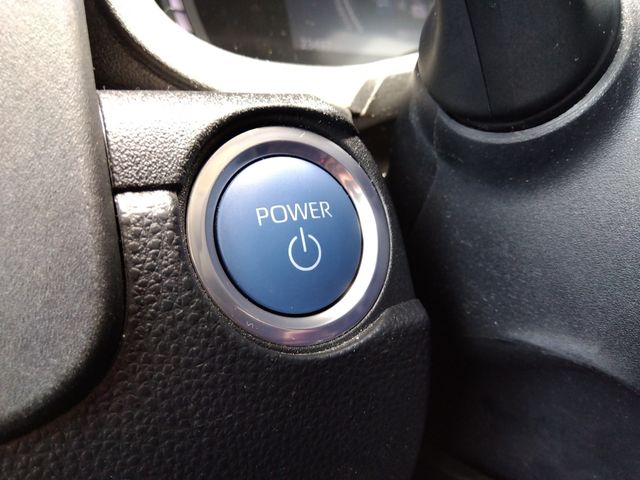 TOYOTA SIENTA HYBRID 2023