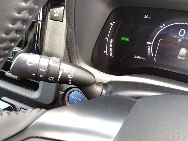 TOYOTA SIENTA HYBRID 2023