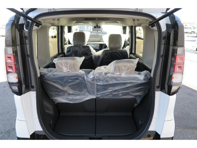 MITSUBISHI DELICA MINI 2025