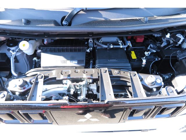 MITSUBISHI DELICA MINI 2025