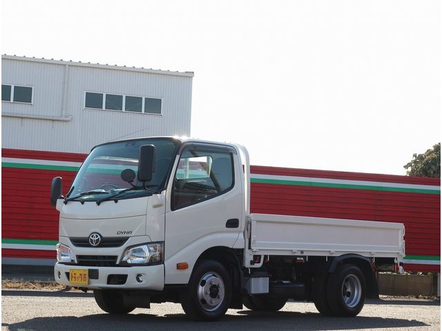 TOYOTA DYNA 2018