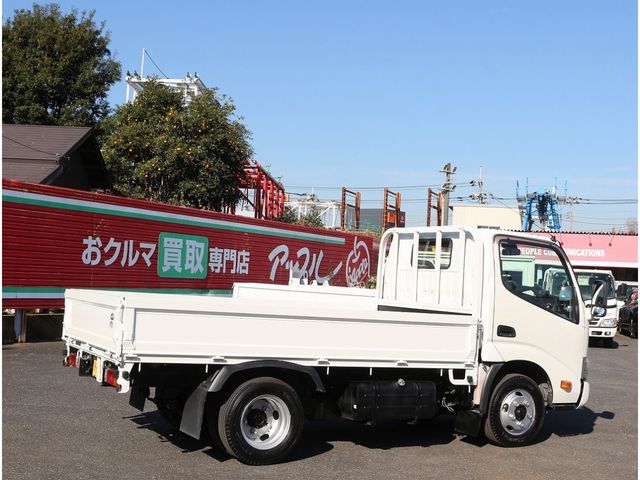 TOYOTA DYNA 2018