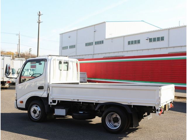 TOYOTA DYNA 2018
