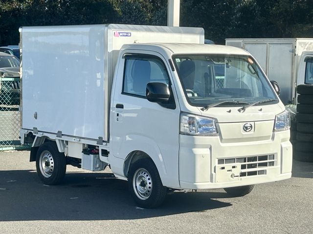 DAIHATSU HIJET truck 2022