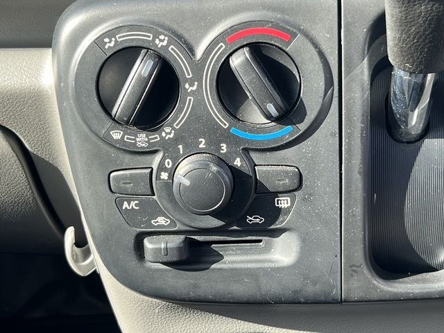 SUZUKI EVERY van 4WD 2018