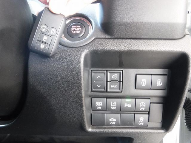 MITSUBISHI DELICA D:2 CUSTOM 4WD 2023