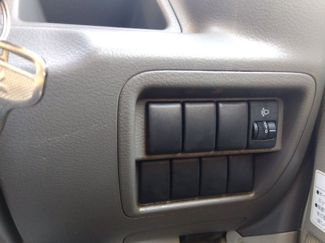 MITSUBISHI MINICAB van 2015