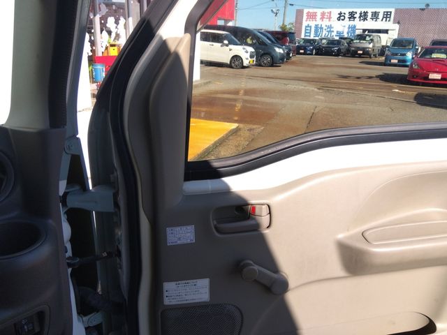 MITSUBISHI MINICAB van 2015