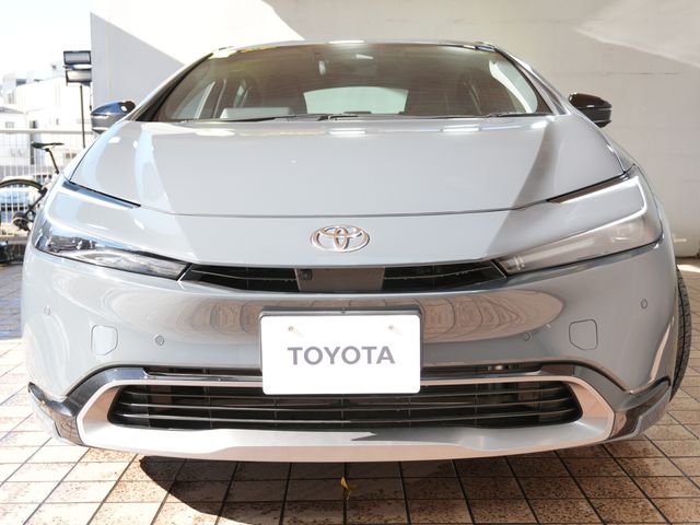 TOYOTA PRIUS 2023