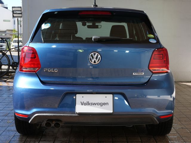 VOLKSWAGEN VOLKSWAGEN POLO 2016