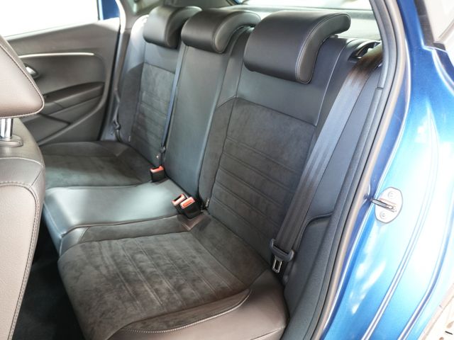 VOLKSWAGEN VOLKSWAGEN POLO 2016