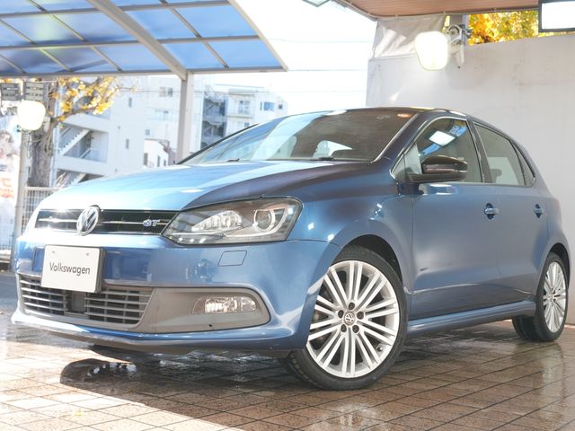 VOLKSWAGEN VOLKSWAGEN POLO 2016