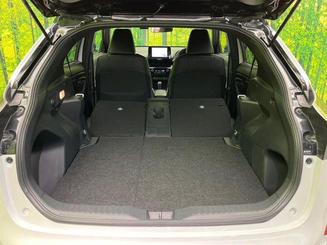 TOYOTA YARIS CROSS HYBRID 2025