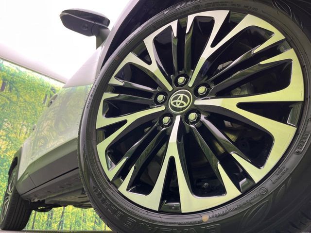 TOYOTA YARIS CROSS HYBRID 2025