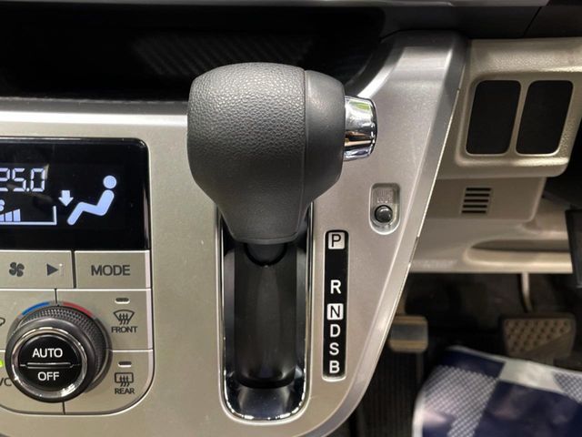 DAIHATSU CAST STYLE 2017