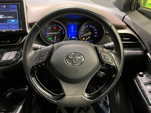 TOYOTA C-HR 2017