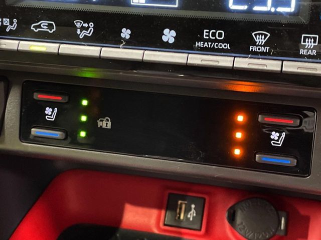 TOYOTA RAV4 4WD 2023