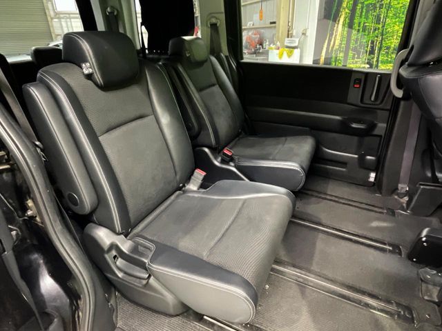 HONDA STEPWAGON SPADA 2013