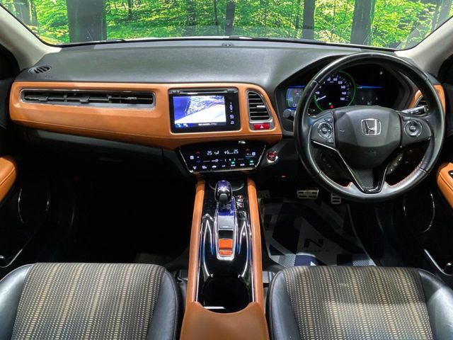 HONDA VEZEL HYBRID 2015