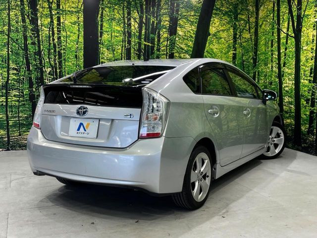 TOYOTA PRIUS 2010