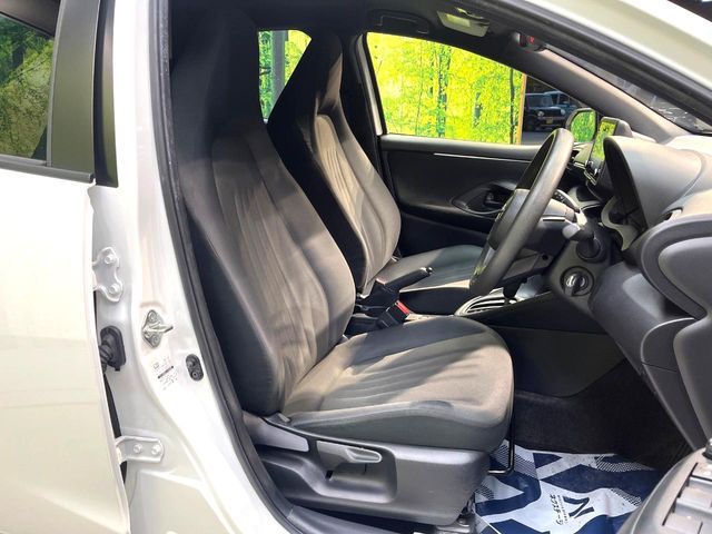 TOYOTA YARIS HYBRID 2022