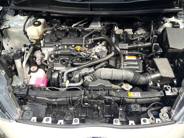 TOYOTA YARIS HYBRID 2022