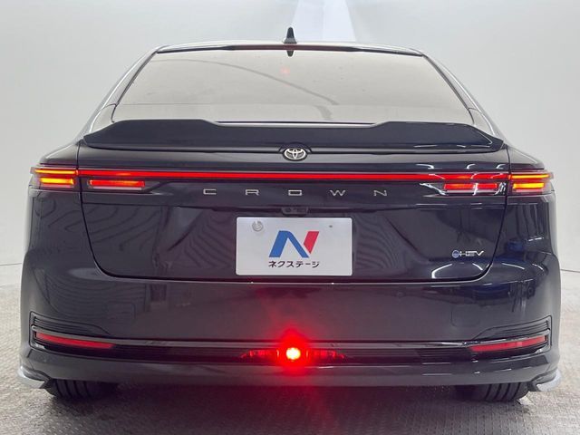 TOYOTA CROWN sedan hybrid 2024