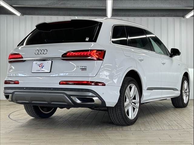 AUDI AUDI  Q7 2021