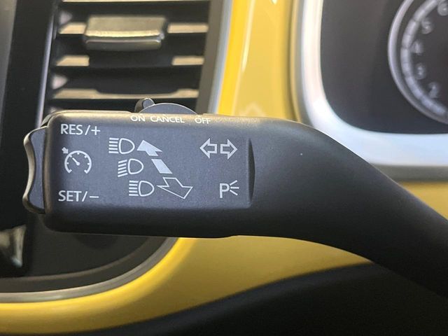 VOLKSWAGEN VOLKSWAGEN The BEETLE 2015