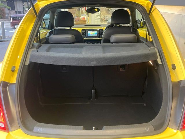 VOLKSWAGEN VOLKSWAGEN The BEETLE 2015