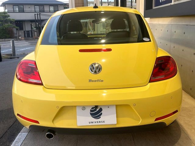 VOLKSWAGEN VOLKSWAGEN The BEETLE 2015