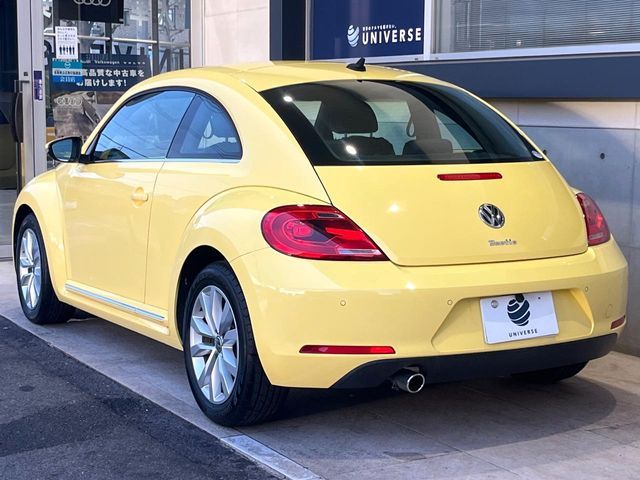 VOLKSWAGEN VOLKSWAGEN The BEETLE 2015