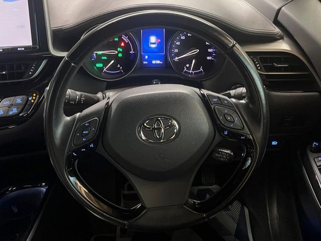 TOYOTA C-HR 2017