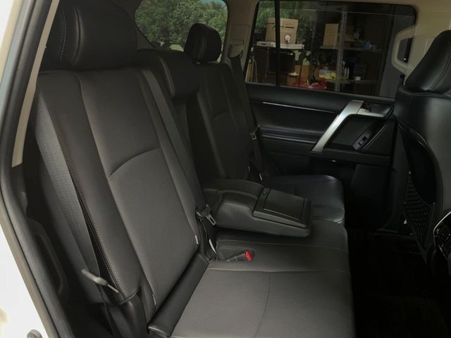 TOYOTA LANDCRUISER PRADO 2023