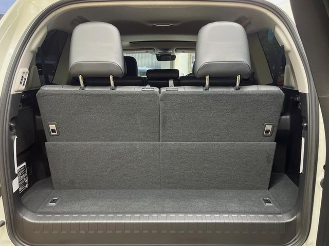 TOYOTA LANDCRUISER PRADO 2023