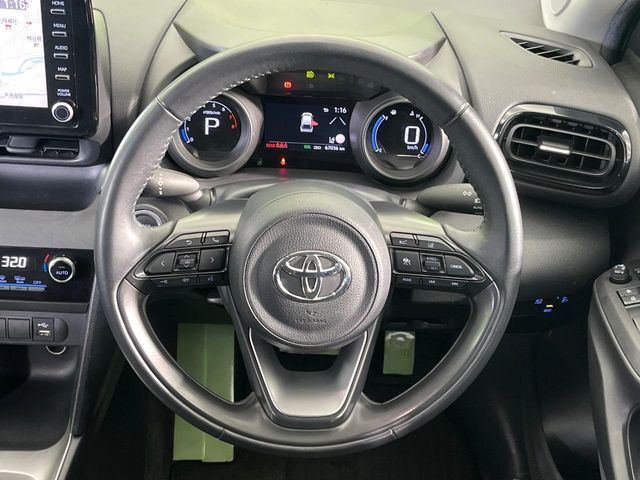TOYOTA YARIS CROSS 2023