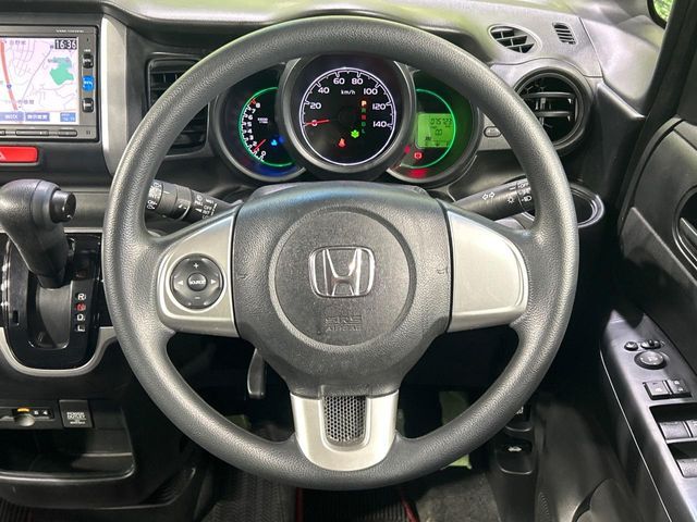 HONDA N BOX 2017
