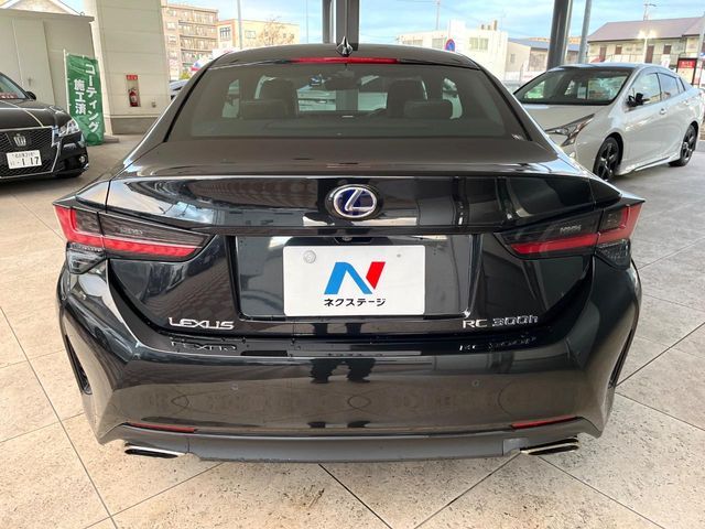 TOYOTA LEXUS RC300h 2019