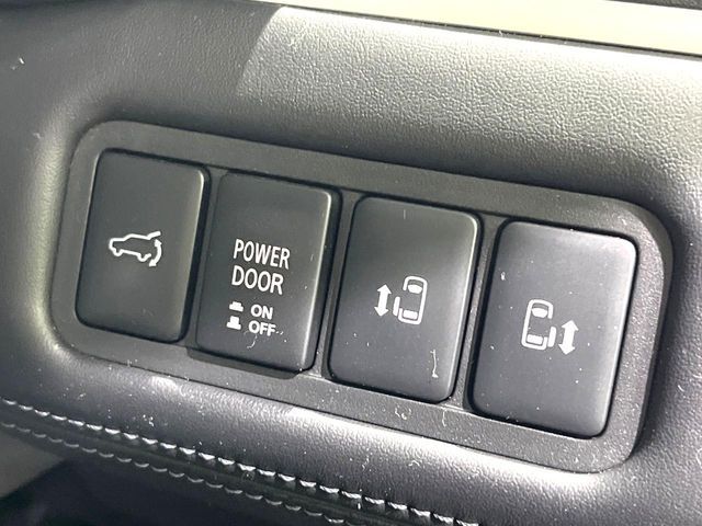 MITSUBISHI DELICA D:5 4WD 2019