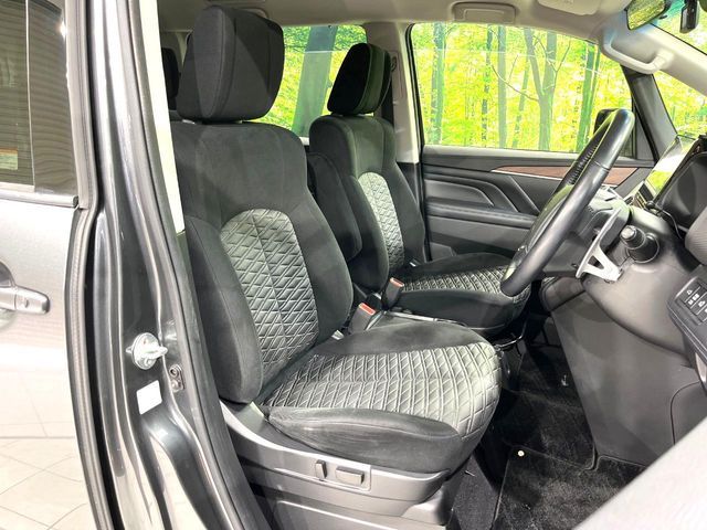 MITSUBISHI DELICA D:5 4WD 2019