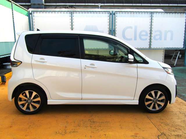 MITSUBISHI eK custom 2013