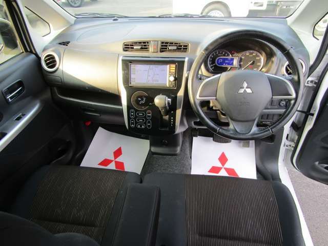 MITSUBISHI eK custom 2013