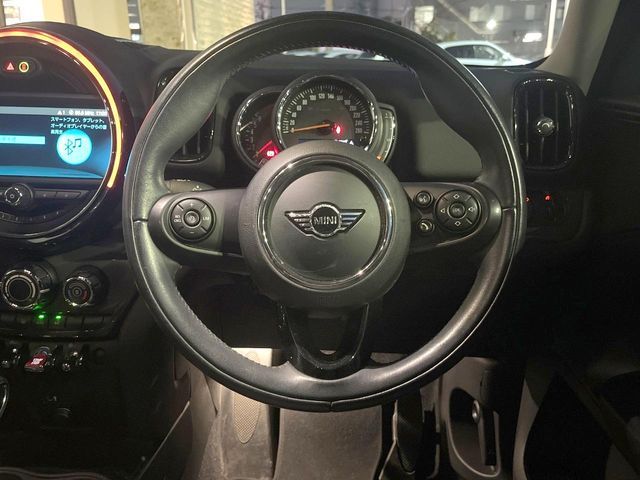 BMW BMW MINI ONE CROSSOVER 2018