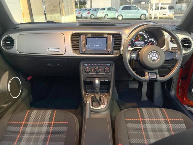 VOLKSWAGEN VOLKSWAGEN The BEETLE open 2015