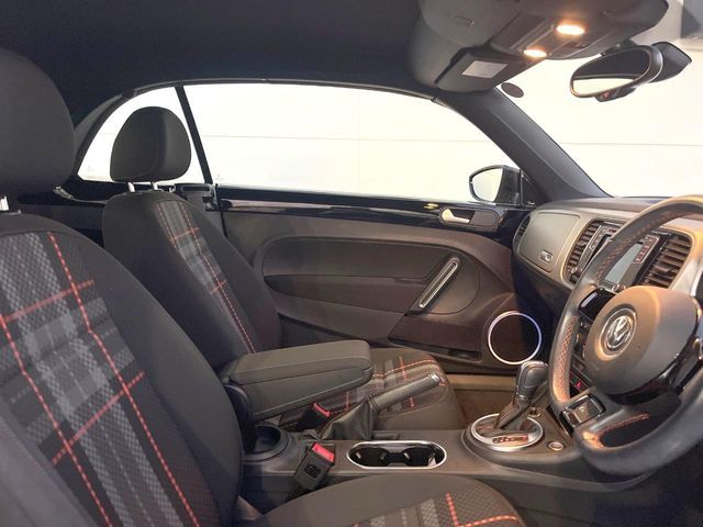 VOLKSWAGEN VOLKSWAGEN The BEETLE open 2015