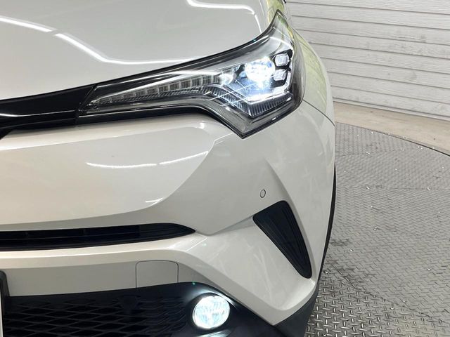 TOYOTA C-HR 2017