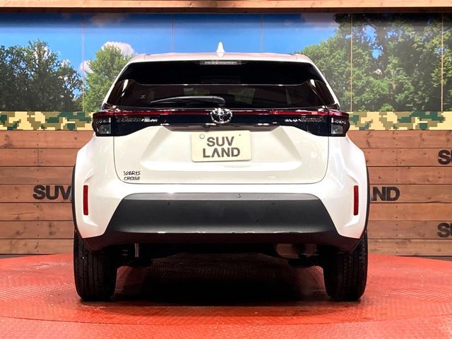 TOYOTA YARIS CROSS 2023