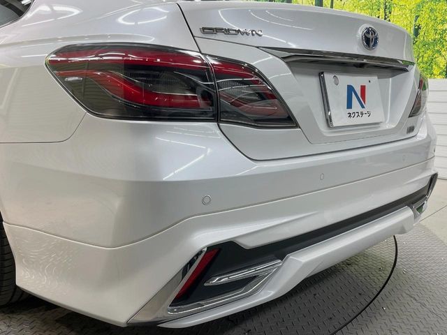 TOYOTA CROWN sedan hybrid 2021